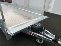 18ft x 6ft 7” Flatbed