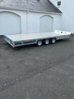 18ft x 7ft Flatbed with sloped headboard